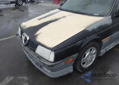 1994 Alfa Romeo 164 Quadrifoglio z USA, uszkodzony, nr VIN ZARED33R0R6288768